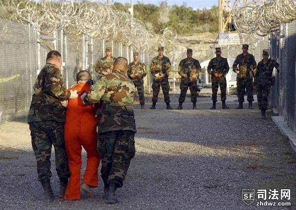 关塔那摩监狱由美国军方严密掌控.jpg