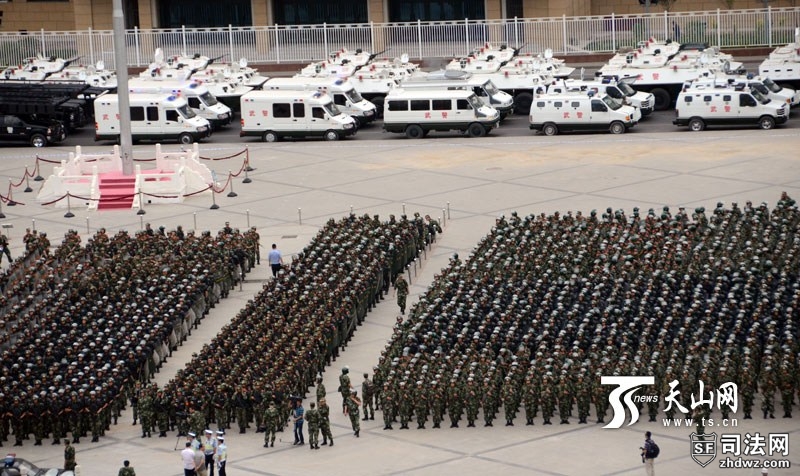 6月29日，驻疆武警部队反恐维稳誓师大会在乌鲁木齐举行-6.jpg
